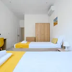 Bright & Airy In - Sleeps 3