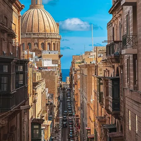 Apartament Bright & Airy In - Sleeps 3 Sliema