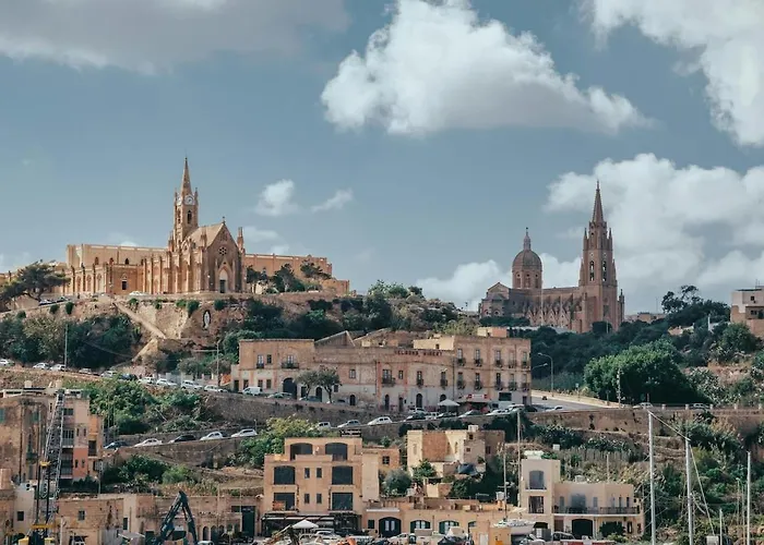 Bright & Airy In - Sleeps 3 Sliema