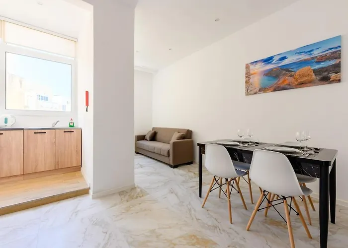 Bright & Airy In - Sleeps 3 Apartment